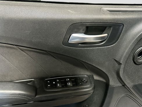 Used 2023 Dodge Charger R/T w/ Blacktop Package image 17