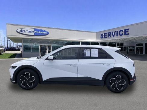 Certified 2023 Hyundai Ioniq 5 SEL w/ Cargo Package RWD image 5