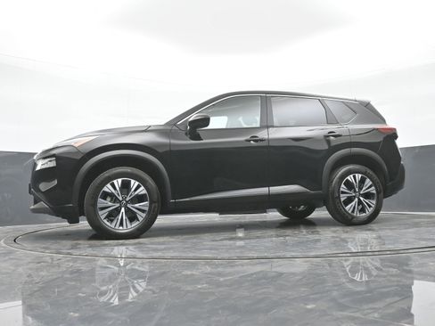 Used 2023 Nissan Rogue SV image 39