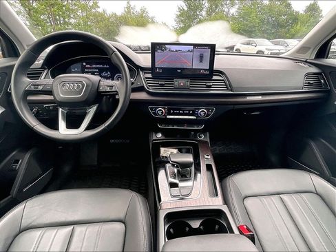 Used 2023 Audi Q5 2.0T Premium Plus w/ Premium Plus Package AWD/4WD image 21
