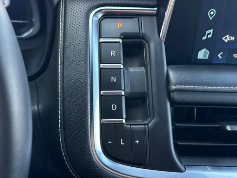 Used 2023 Chevrolet Tahoe Premier RWD image 27