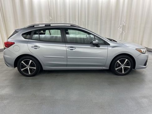 Used 2022 Subaru Impreza Premium image 7