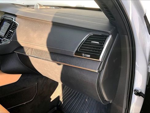 Used 2021 Volvo XC90 T8 Inscription w/ Protection Package Premier image 21