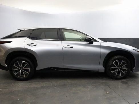 Used 2023 Lexus RZ 450e Premium w/ Technology Package image 4