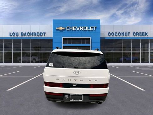 Used 2025 Hyundai Santa Fe SEL FWD image 7