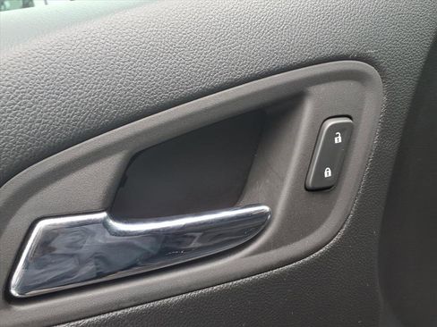 Used 2022 Chevrolet Colorado LT w/ LT Convenience Package image 19