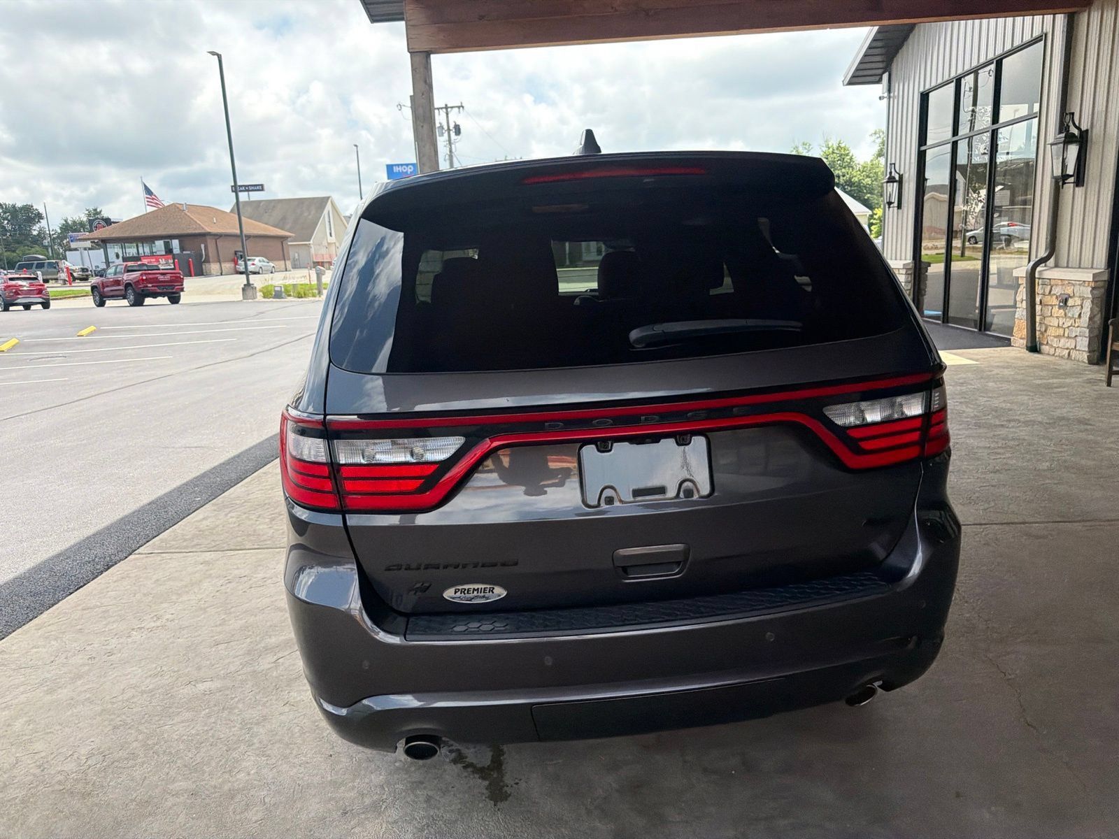 Used 2021 Dodge Durango R/T w/ Blacktop Package AWD/4WD image 23
