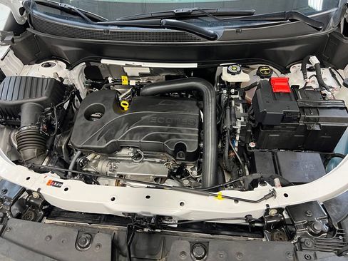 Used 2025 Chevrolet Equinox LT w/ Convenience Package II FWD image 35