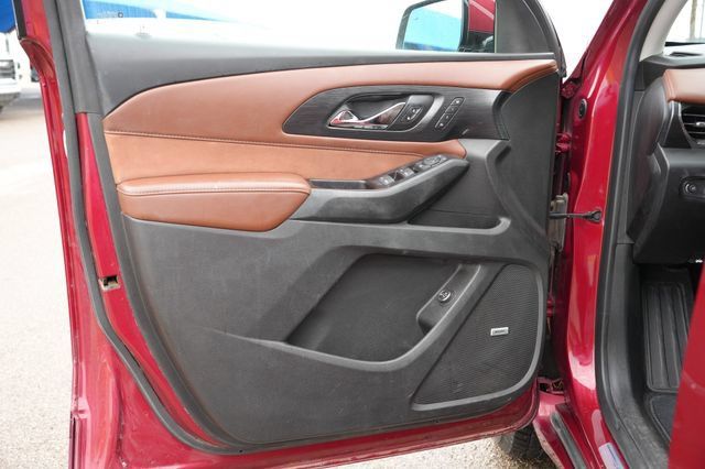Used 2020 Chevrolet Traverse High Country FWD image 13