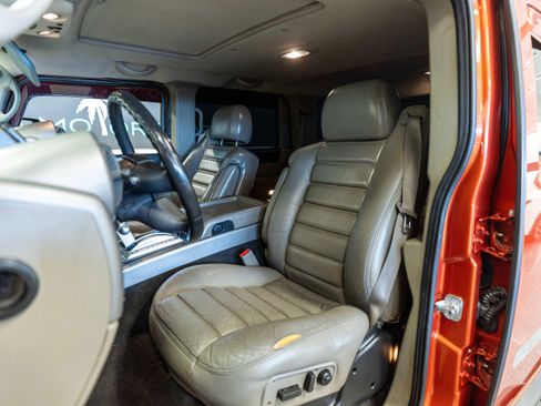 Used 2003 HUMMER H2 w/ Preferred Equipment Group AWD/4WD image 8