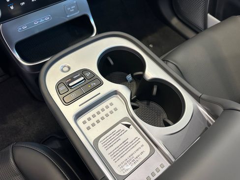 New 2026 Hyundai Ioniq 9 Limited AWD/4WD image 24