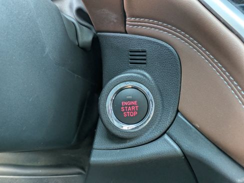 Certified 2022 Subaru Outback Touring XT image 30