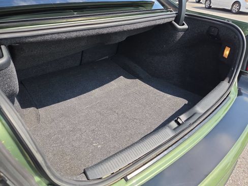 Used 2018 Dodge Charger R/T Scat Pack RWD image 9