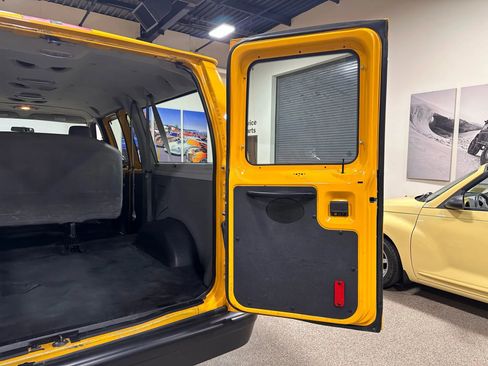 Used 2009 Ford E-150 and Econoline 150 Wagon image 23