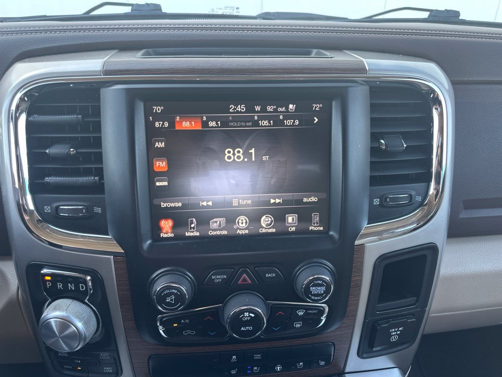 Used 2017 RAM 1500 Laramie w/ Convenience Group AWD/4WD image 44
