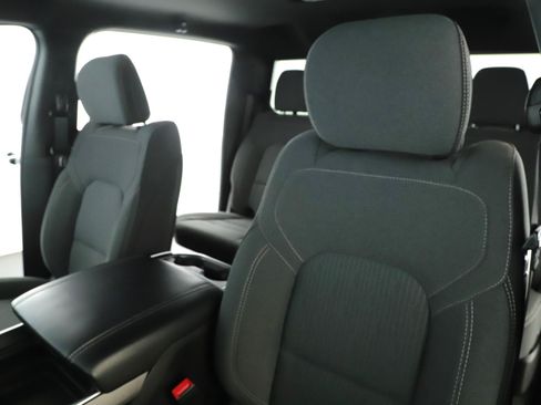 Used 2023 RAM 1500 Big Horn AWD/4WD image 4