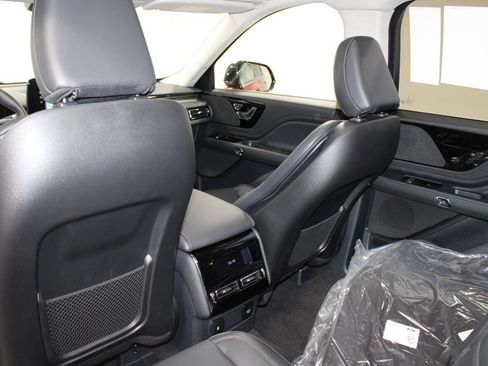 New 2026 Lincoln Aviator 2WD image 27