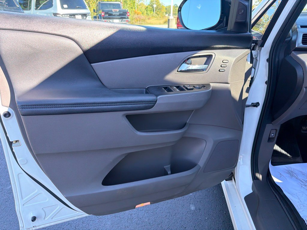 Used 2016 Honda Odyssey Touring image 29