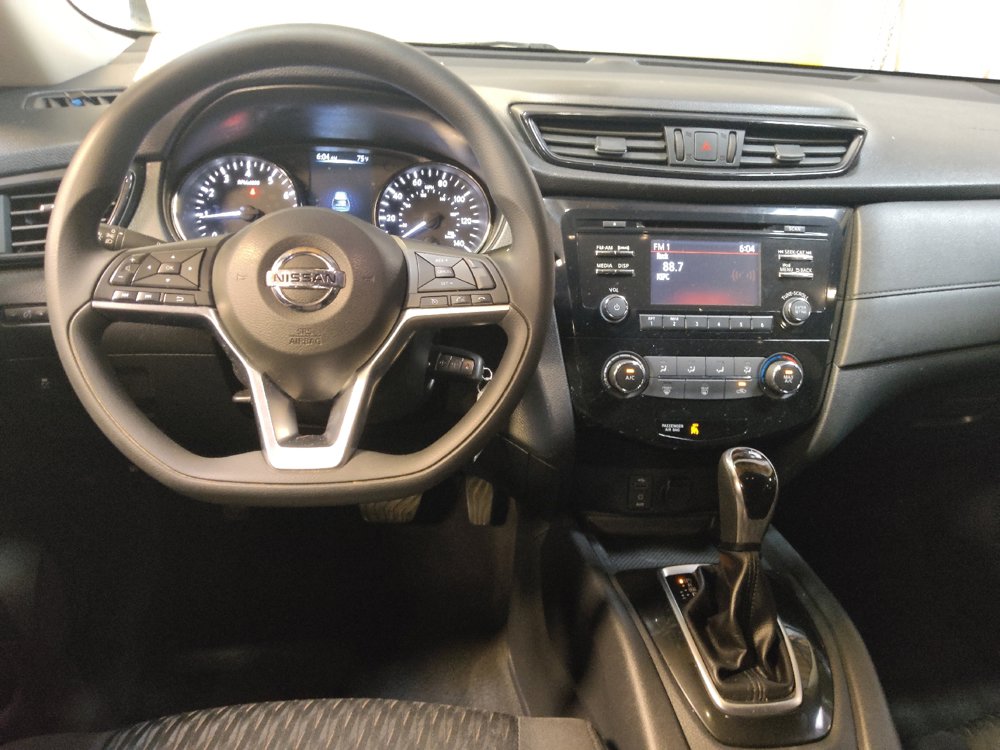 Used 2017 Nissan Rogue S w/ S Appearance Package FWD image 22