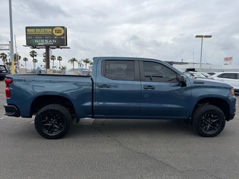 Used 2024 Chevrolet Silverado 1500 Custom Trail Boss w/ Dark Appearance Package AWD/4WD image 7