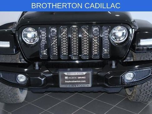 Used 2021 Jeep Gladiator Overland AWD/4WD image 12