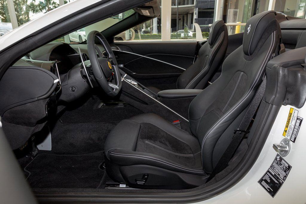 Used 2024 Ferrari Roma Spider RWD image 16