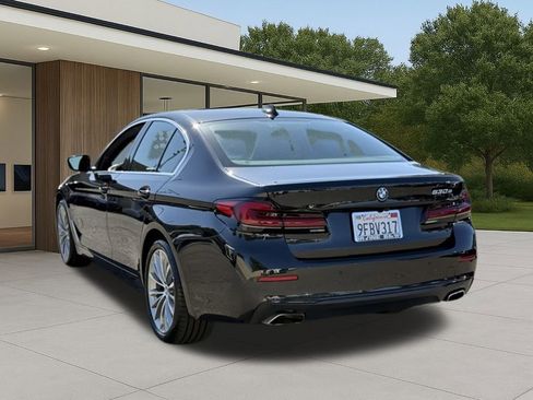 Certified 2023 BMW 530e w/ Convenience Package image 10