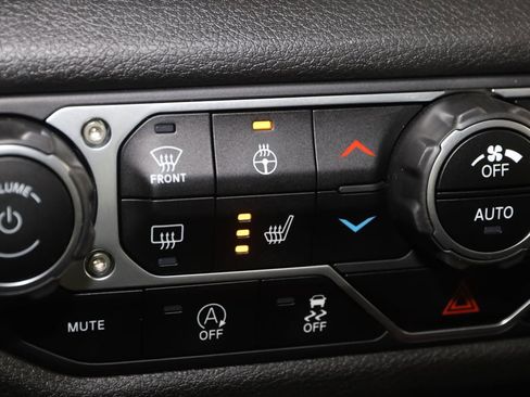 Used 2024 Jeep Wrangler Sport S image 8