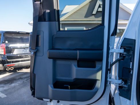 Used 2024 Ford F250 XL image 13