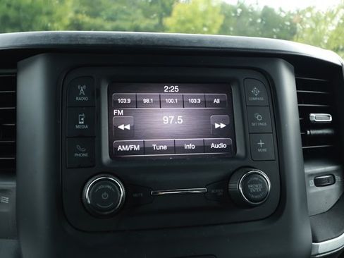 Used 2021 RAM 1500 Big Horn AWD/4WD image 8