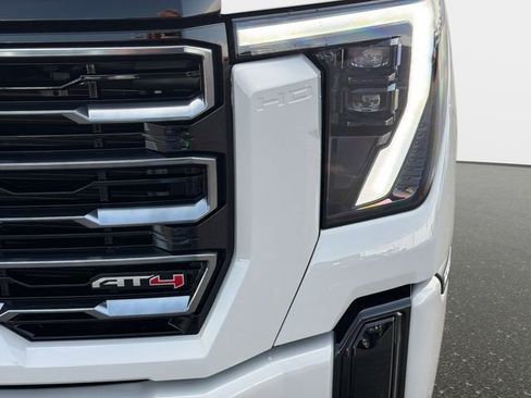 New 2026 GMC Sierra 2500 AT4 w/ AT4 Premium Plus Package image 9