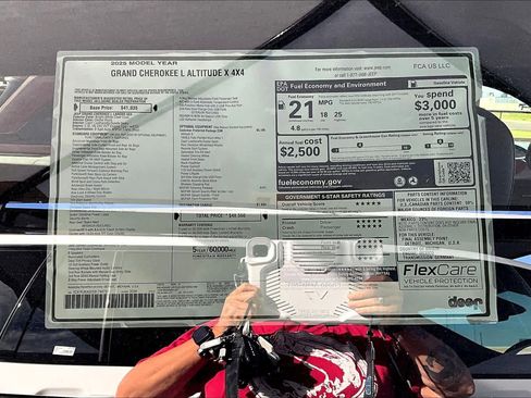 New 2025 Jeep Grand Cherokee L Altitude image 17