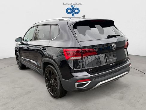Used 2024 Volkswagen Taos SE AWD/4WD image 6