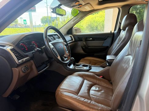 Used 2014 GMC Acadia SLT AWD/4WD image 7