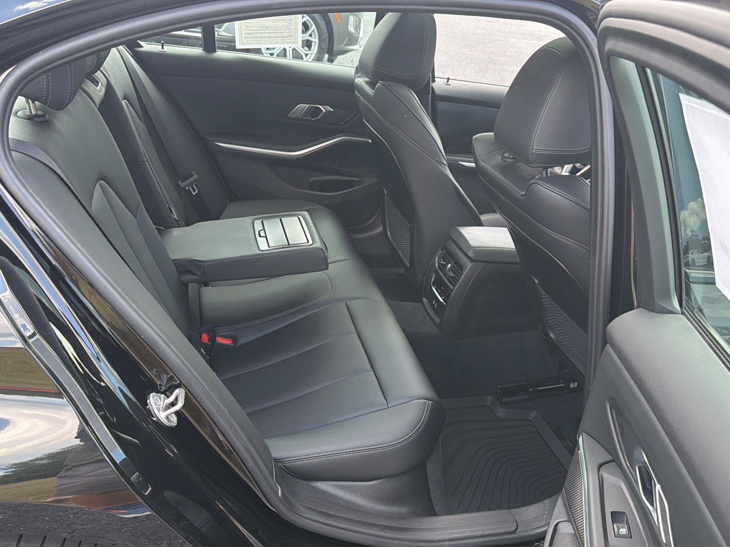 Used 2023 BMW 330i Sedan w/ Premium Package RWD image 12