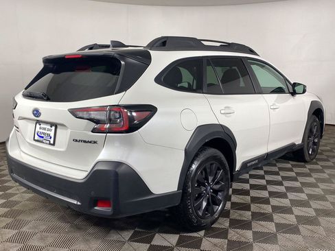 Used 2025 Subaru Outback Onyx Edition AWD/4WD image 5