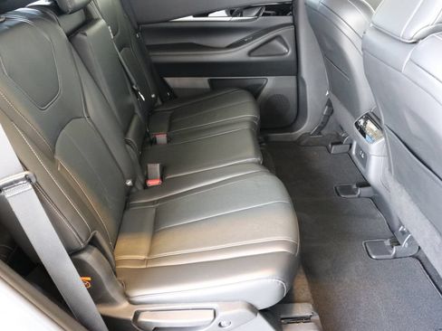 Certified 2025 INFINITI QX60 Pure AWD/4WD image 44