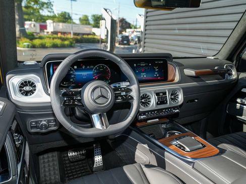 Used 2026 Mercedes-Benz G 550 image 17