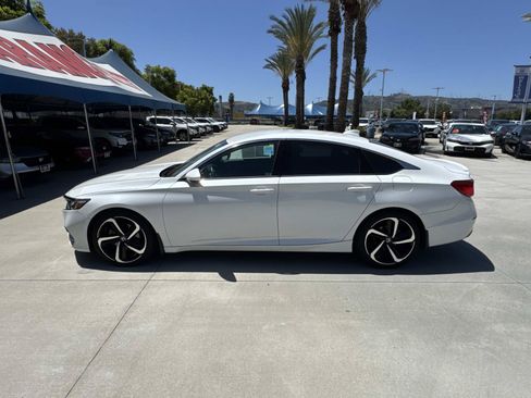Used 2018 Honda Accord Sport image 28