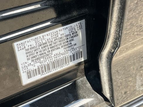 Used 2025 Nissan Sentra SV FWD image 28
