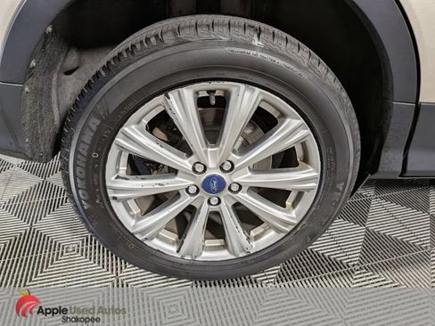 Used 2017 Ford Escape Titanium AWD/4WD image 46
