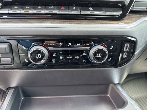Used 2026 Chevrolet Silverado 1500 LT Trail Boss w/ LT Trail Boss Premium Package AWD/4WD image 29