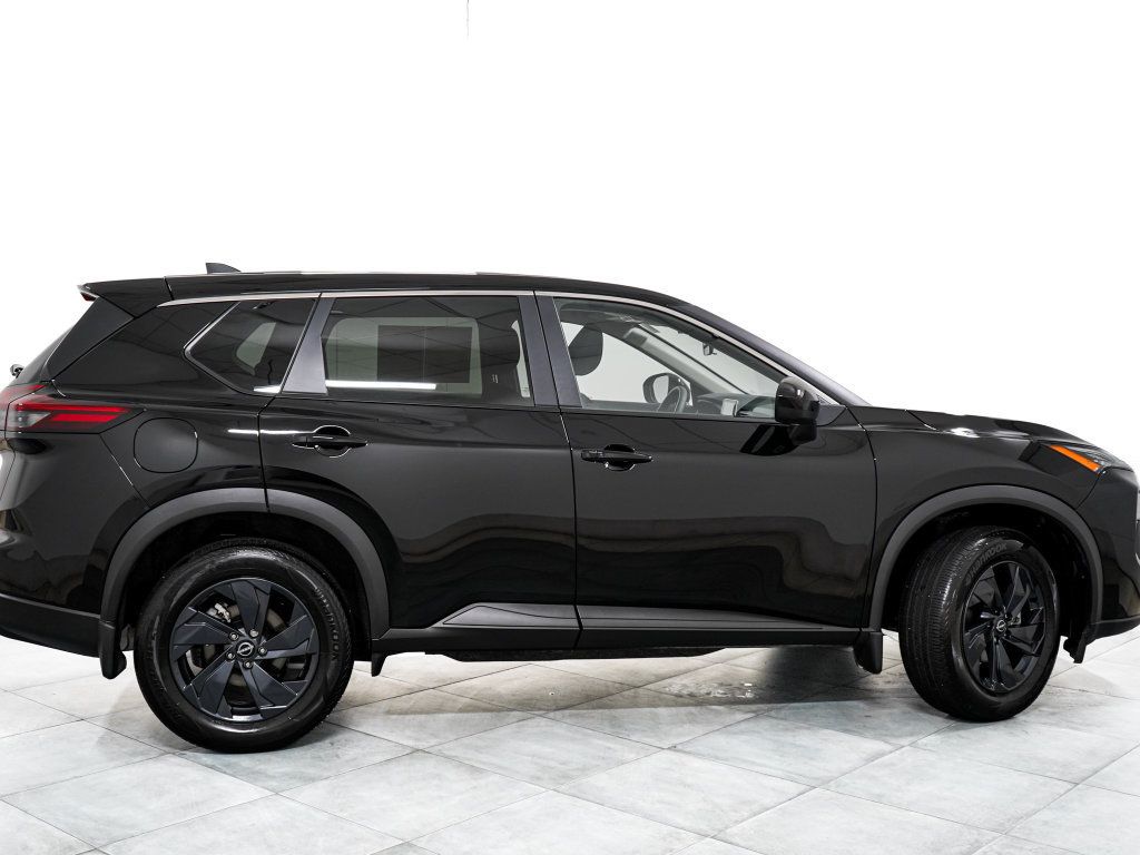 Used 2026 Nissan Rogue SV w/ Cold Weather Package AWD/4WD image 7