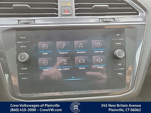 Certified 2022 Volkswagen Tiguan SE R-Line image 6