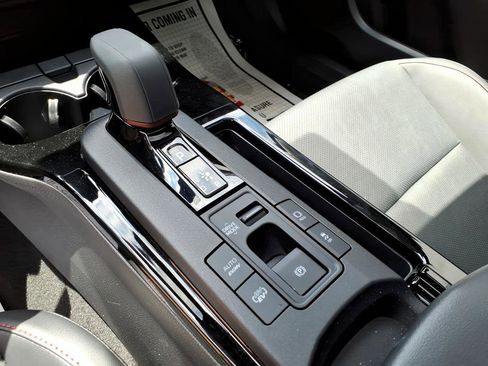 Used 2026 Toyota Prius Plug-In Hybrid FWD image 22