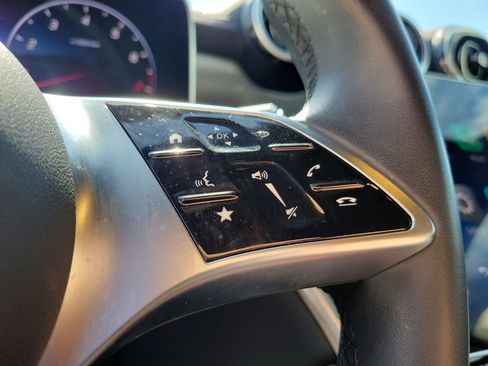 Certified 2025 Mercedes-Benz GLC 300 image 27