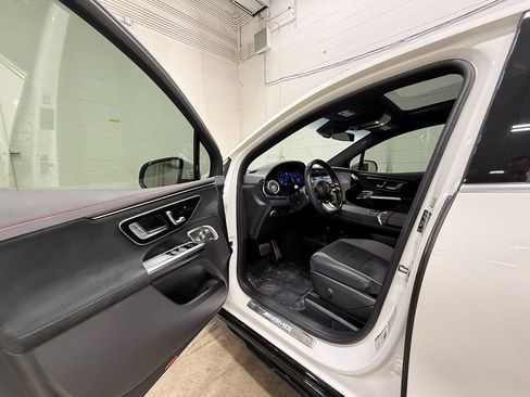 Used 2024 Mercedes-Benz EQE AMG 4MATIC SUV image 45