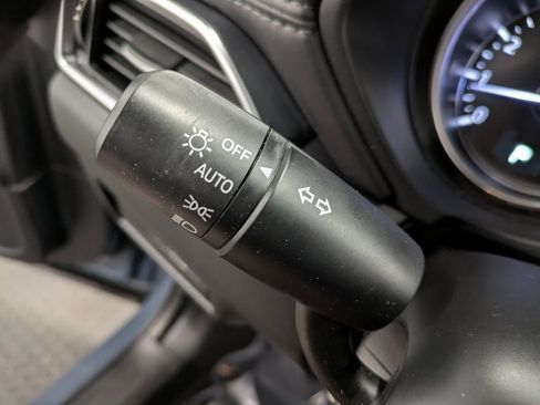 Certified 2022 MAZDA CX-5 Carbon Edition image 17