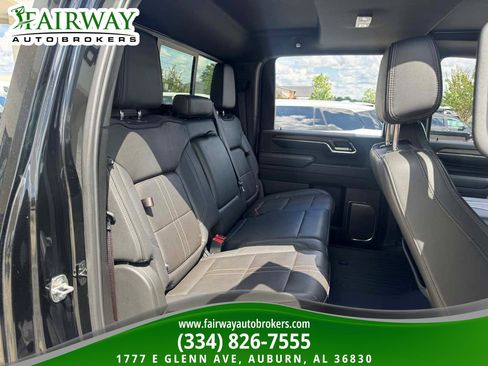Used 2024 Chevrolet Silverado 2500 High Country w/ Midnight Edition AWD/4WD image 13