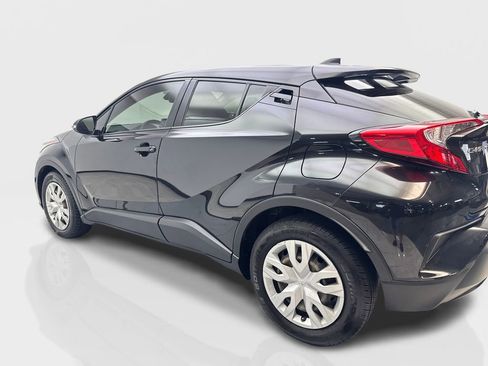Used 2021 Toyota C-HR LE FWD image 14